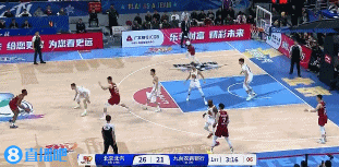 神兵天降！曾凡博起飛力壓防守雙手暴力補(bǔ)扣